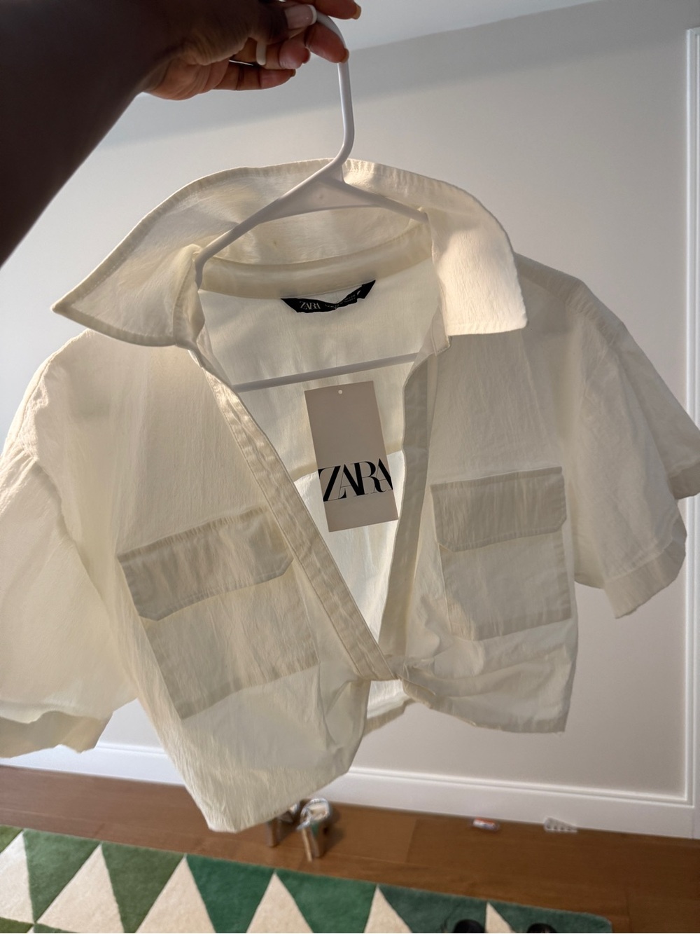 Zara White Cropped Button-Front Shirt